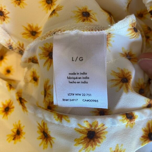 Revolve Crop Top Blouse L Ivory Floral Billow Sleeve Cottage Coquette Dainty - Picture 7 of 9